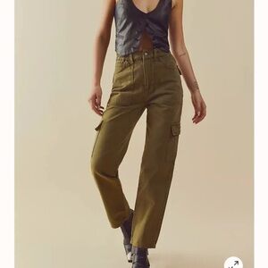 Free People Ezra High Rise Cargo Pants in Oregano Green Straight Leg Cotton